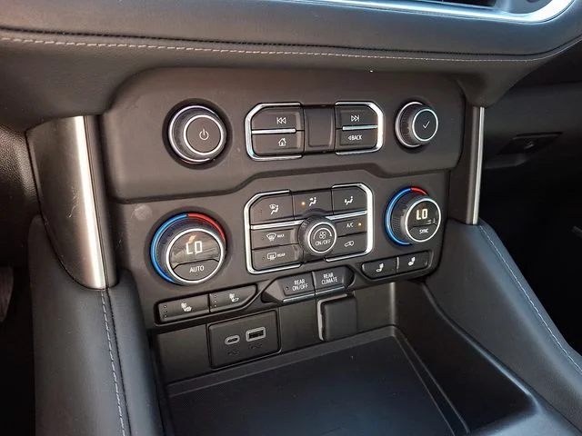 Used 2023 Black Chevrolet LT image 17