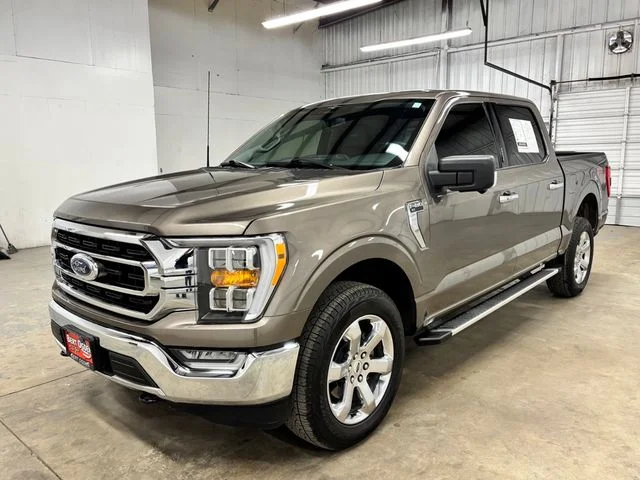 Used 2023 Gray Ford XLT image 3