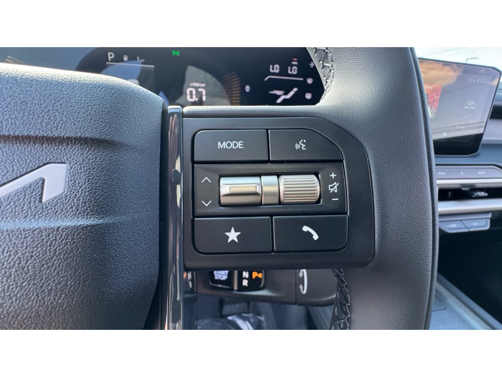 New 2027 Ebony Black Kia S image 11