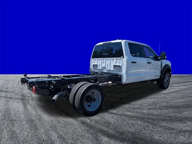 New 2026 Oxford White Ford F-450® XL image 3