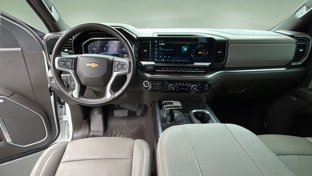 Used 2025 White Chevrolet LTZ image 16