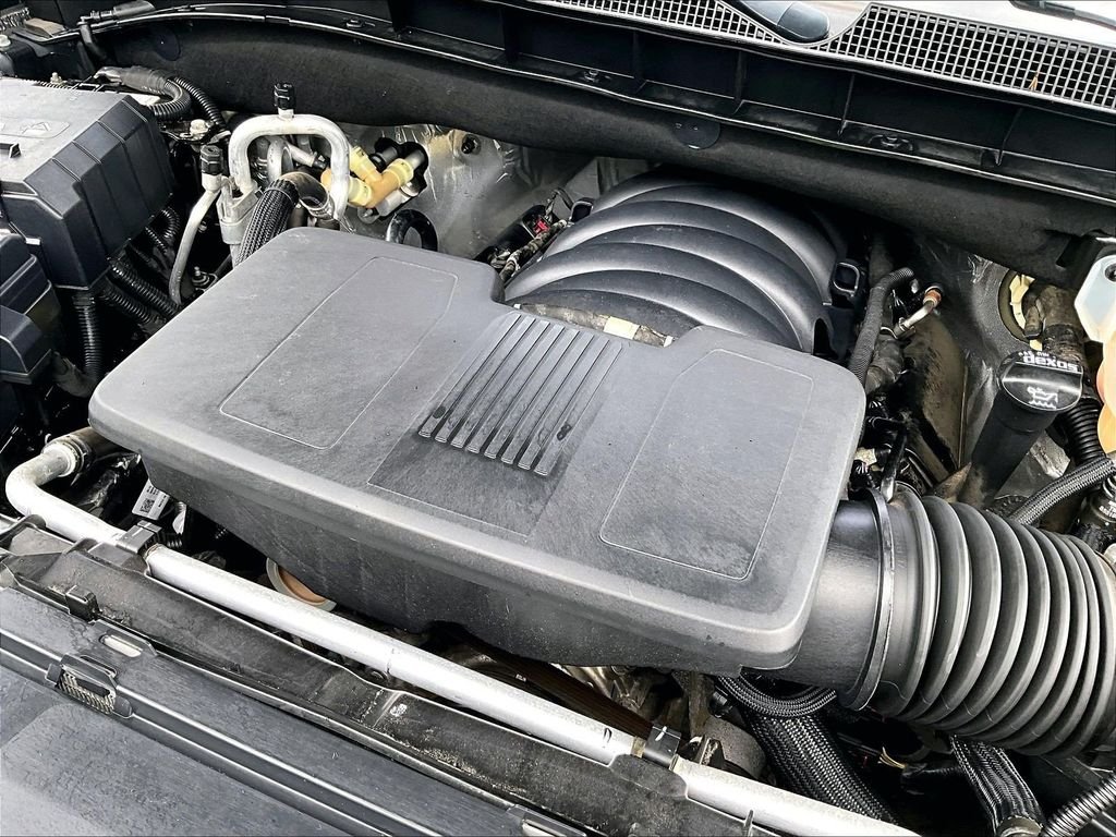 Used 2021 Gray Chevrolet Premier image 36