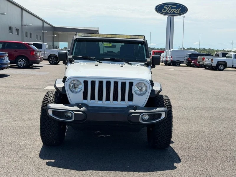 Certified Used 2019 Bright White Clearcoat Jeep Sahara image 2