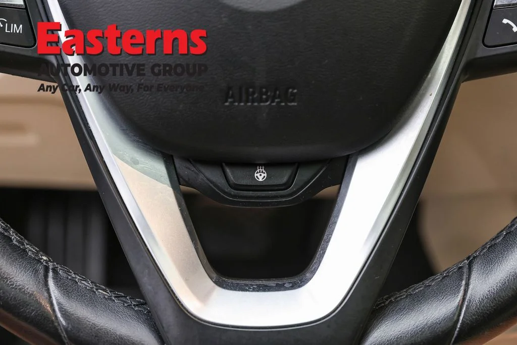 Used 2021 Blue BMW 330i xDrive image 18