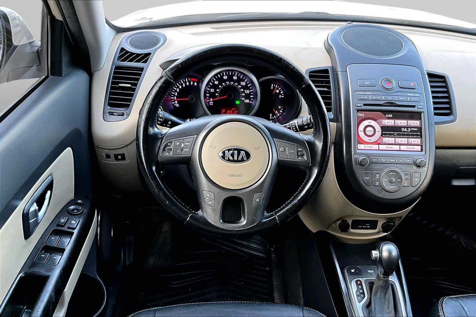 Used 2013 Dune Kia ! image 6