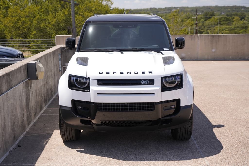 New 2026 Fuji White Land Rover S image 4