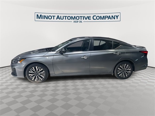 2024 Nissan Altima 2.5 SV photo 4