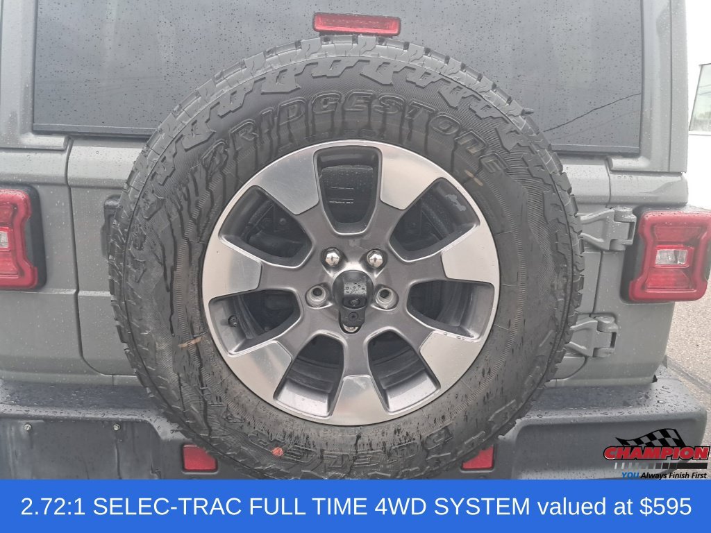 Used 2020 Gray Jeep Unlimited Sahara image 14