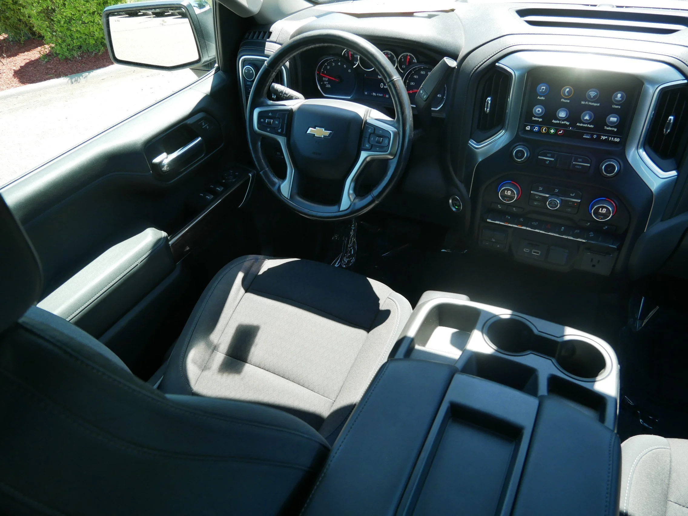 Used 2019 Summit White Chevrolet LT image 9