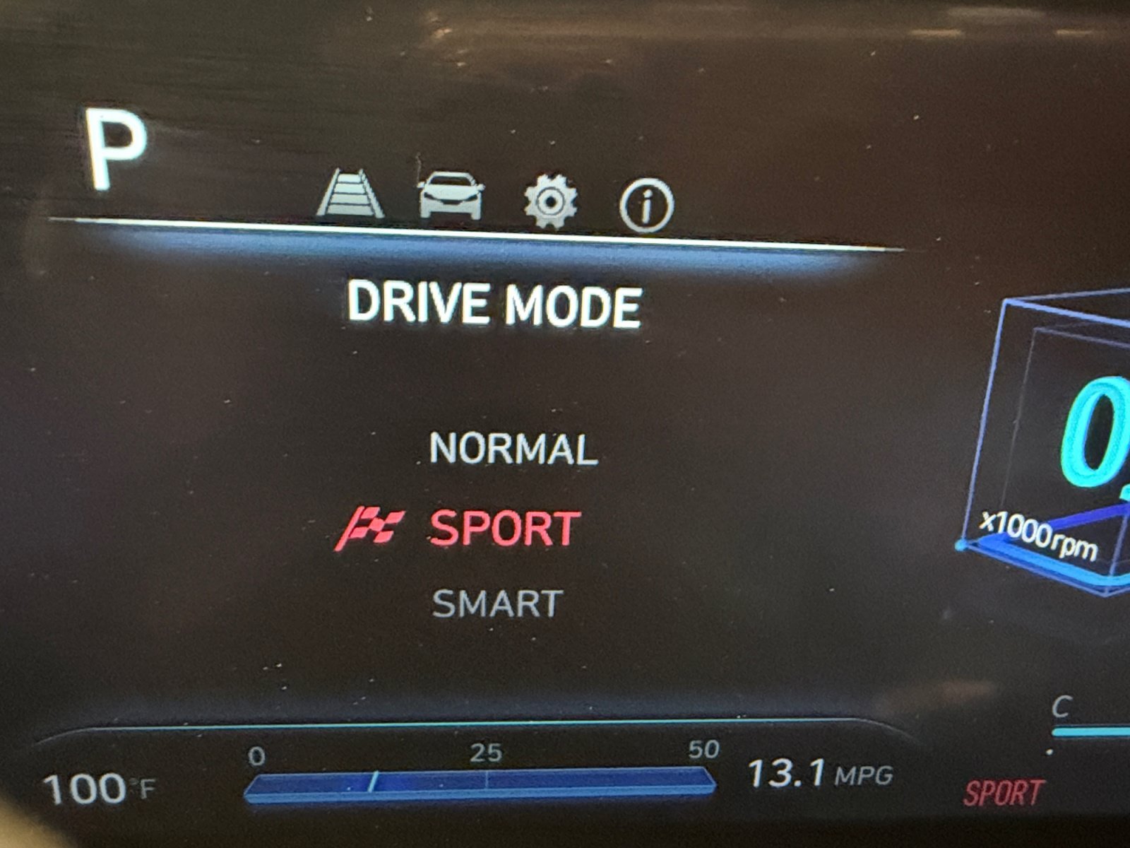 Used 2024 Hampton Gray Hyundai SEL image 33