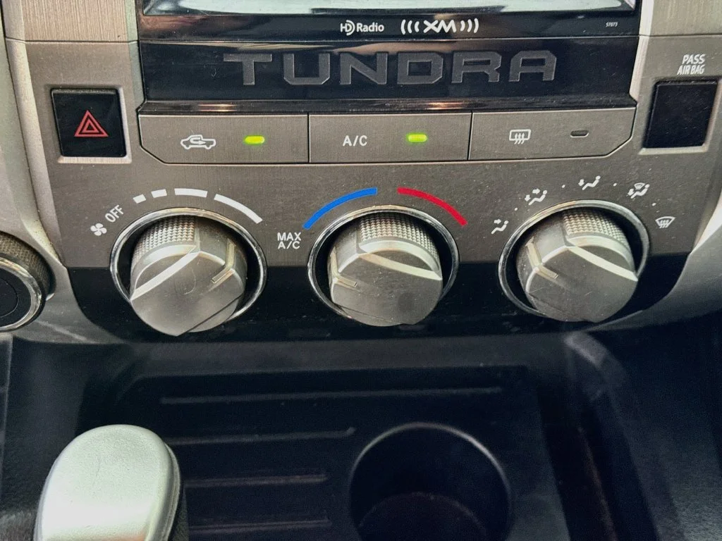 Used 2018 Black Toyota SR5 image 17
