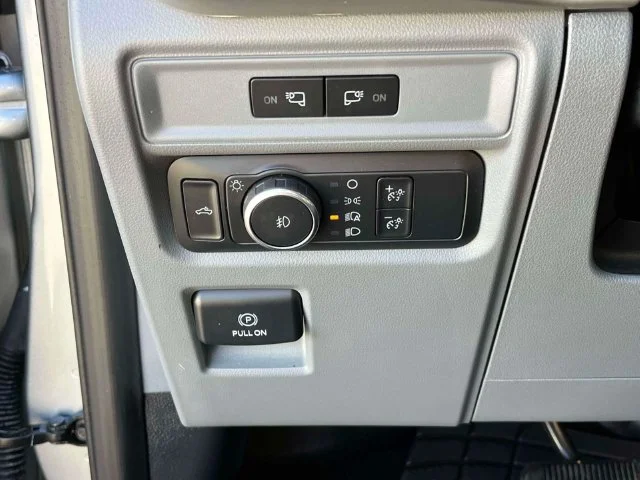 Used 2021 Silver Ford XL image 27