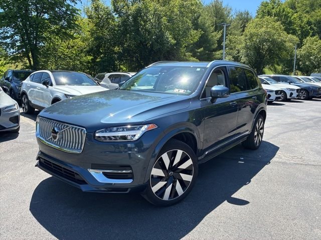 2025 Volvo XC90 Plug-In Hybrid T8 Plus