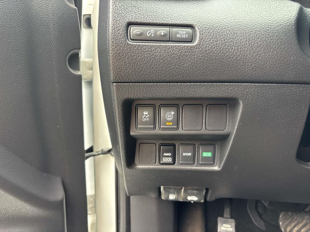 Used 2017 White Nissan SV image 14