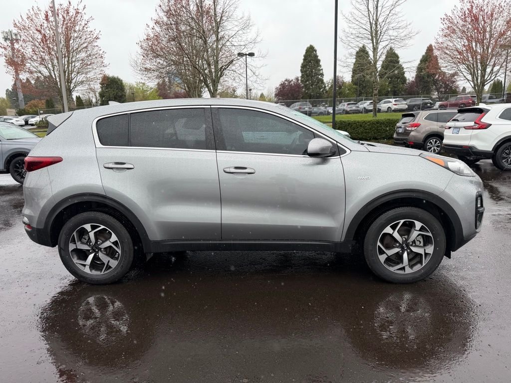 2021 Kia Sportage LX - Photo 9