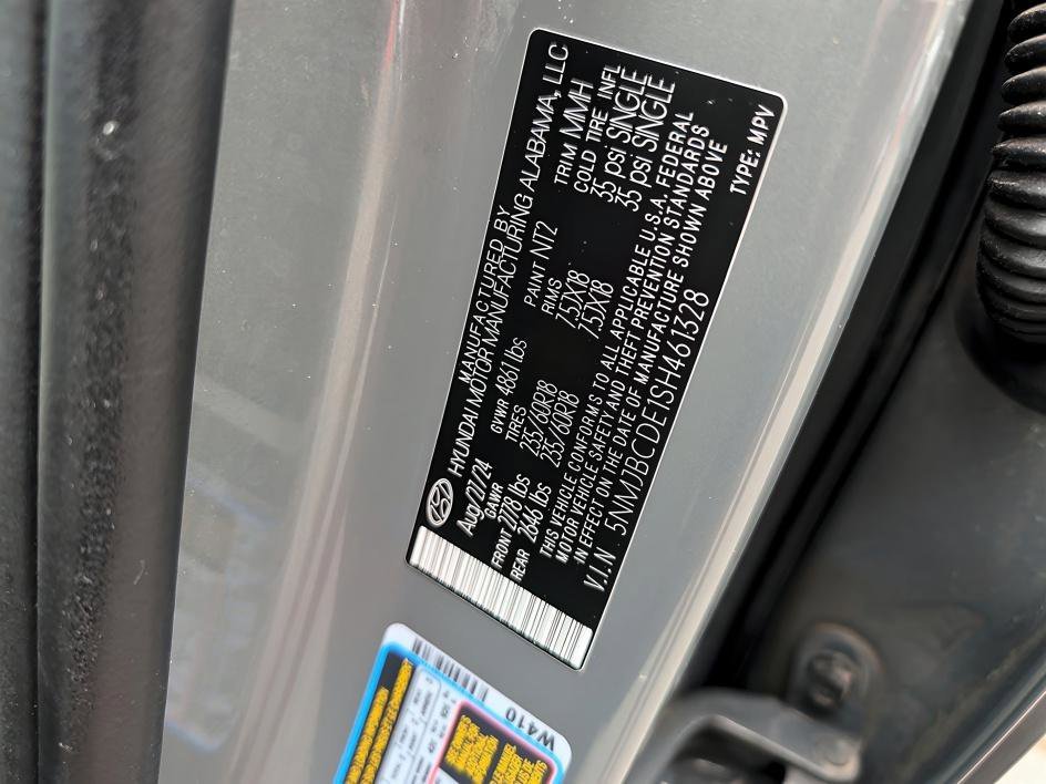 Used 2025 Hampton Gray Hyundai SEL image 32