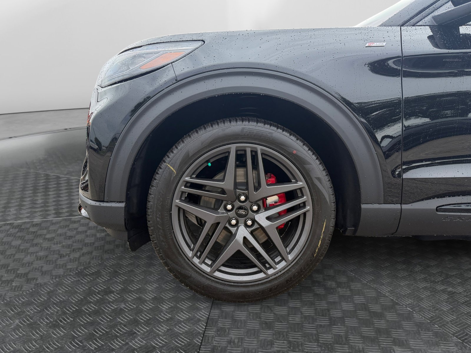 New 2026 Agate Black Metallic Ford ST-Line image 9