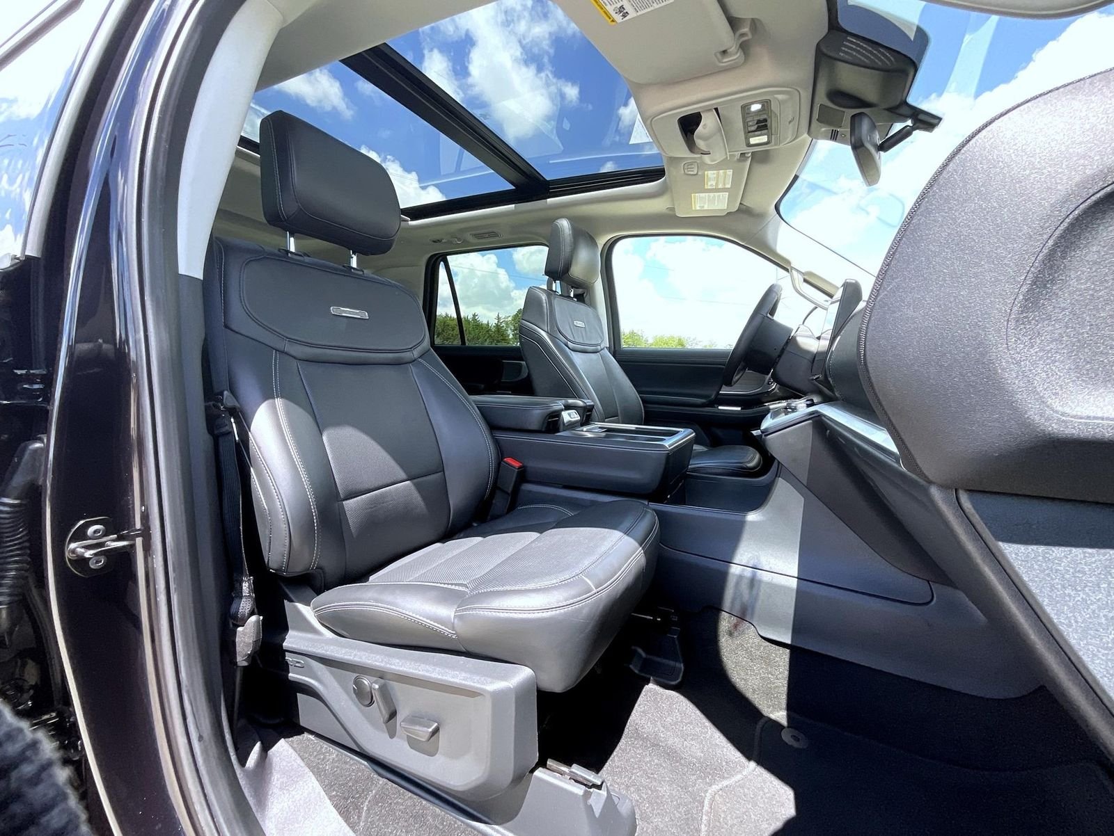 Used 2025 Black Ford Platinum image 16