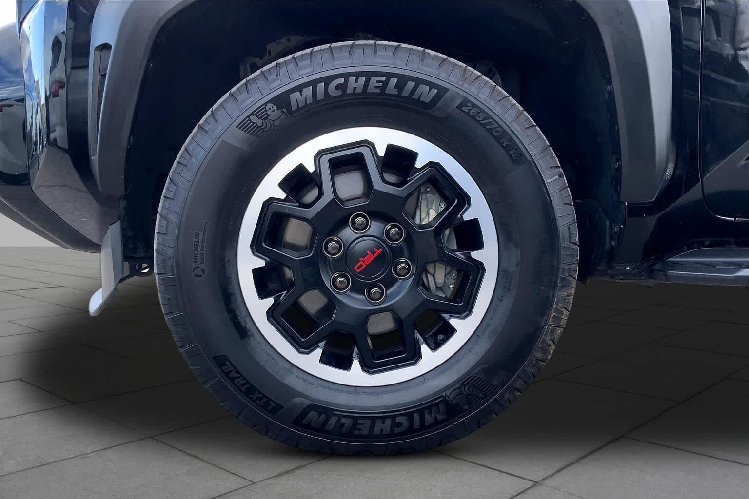 2025 Toyota 4Runner TRD Off-Road - Photo 11