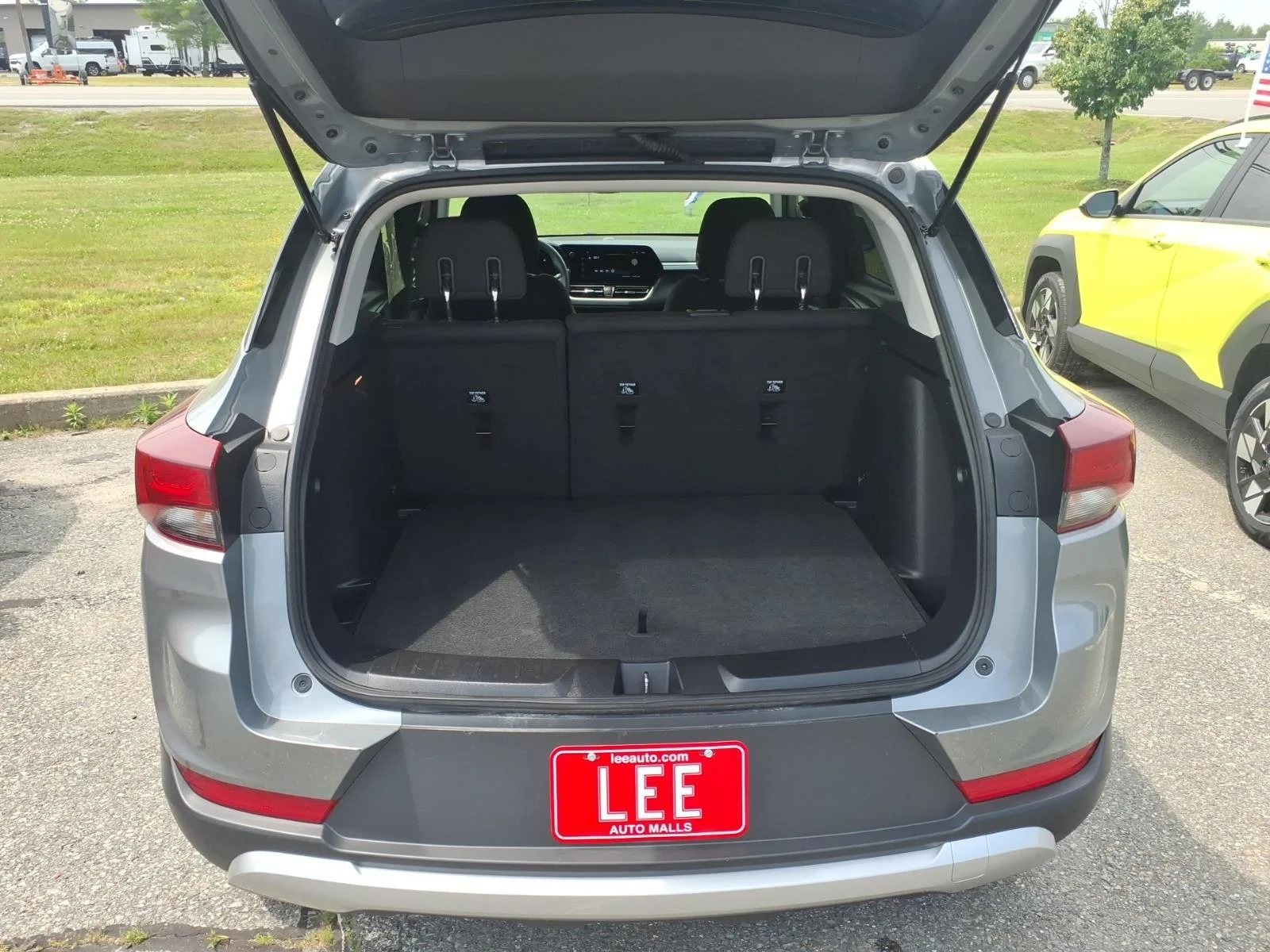 Used 2025 Sterling Gray Metallic Chevrolet LT image 13