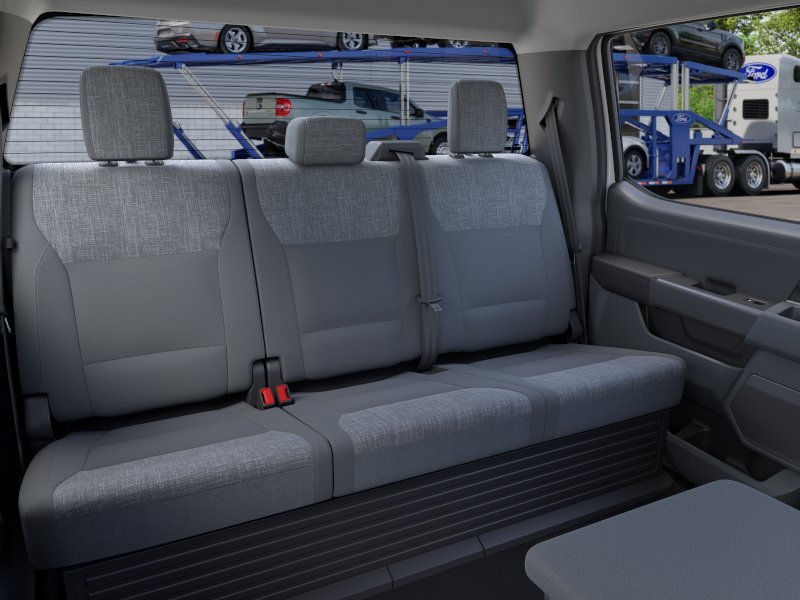 New 2026 Oxford White Ford XLT image 11
