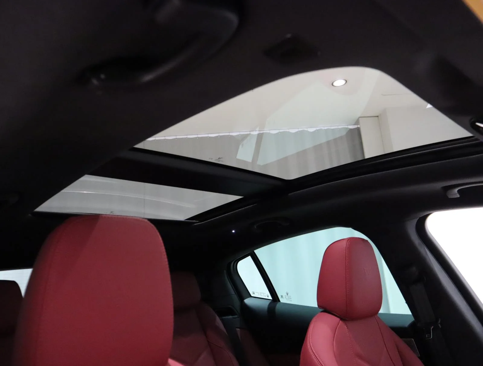 New 2025 Grigio Lava Metallic Maserati Modena AWD image 19