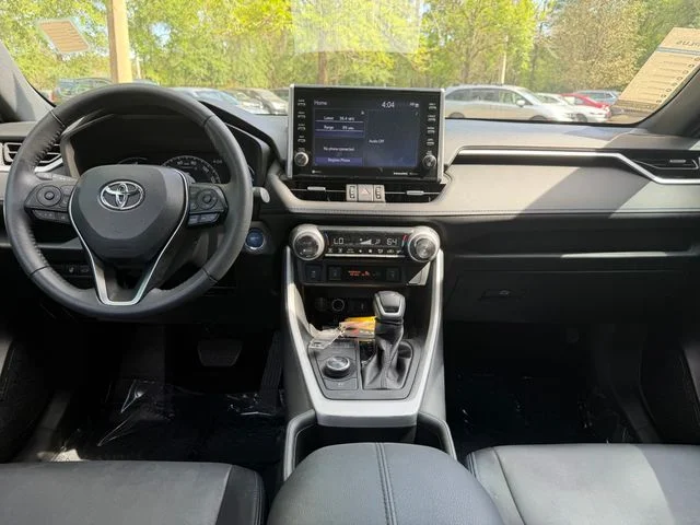 Used 2022 Midnight Black Metallic Toyota XSE image 9