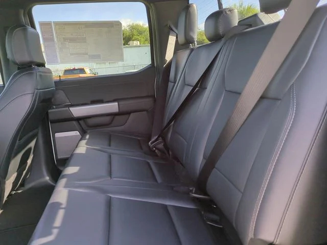 New 2026 Oxford White Ford XLT image 14