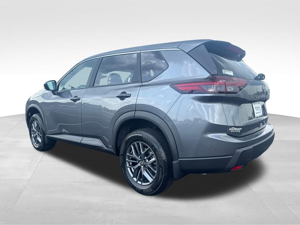 New 2026 Gray Nissan S image 3