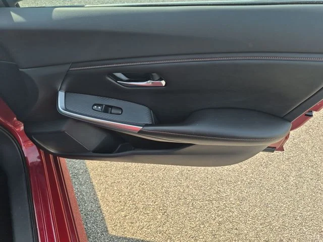 Used 2020 Red Nissan SR image 32