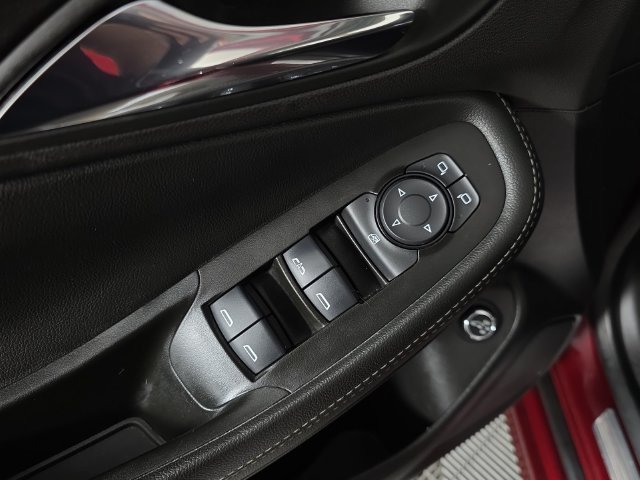 Used 2023 CINNABAR METALLIC Buick Select image 21