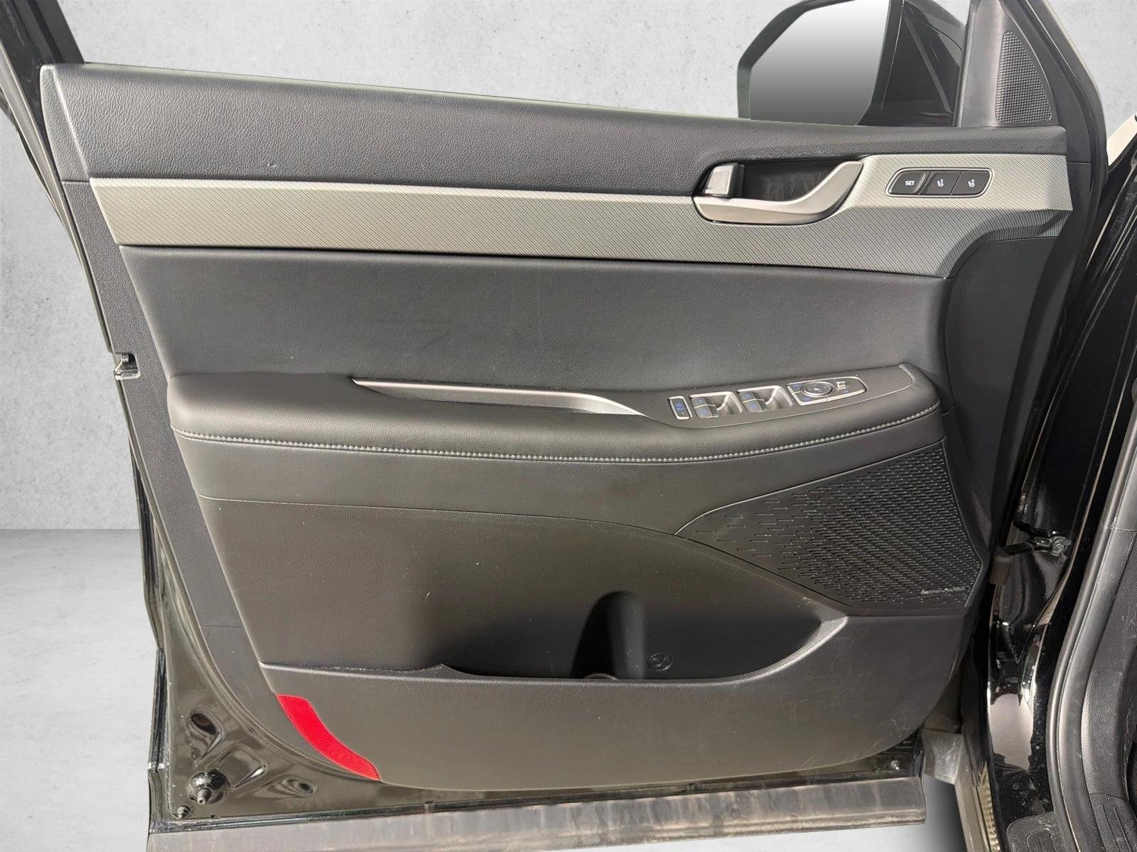 Used 2023 Abyss Black Pearl Hyundai SEL image 12