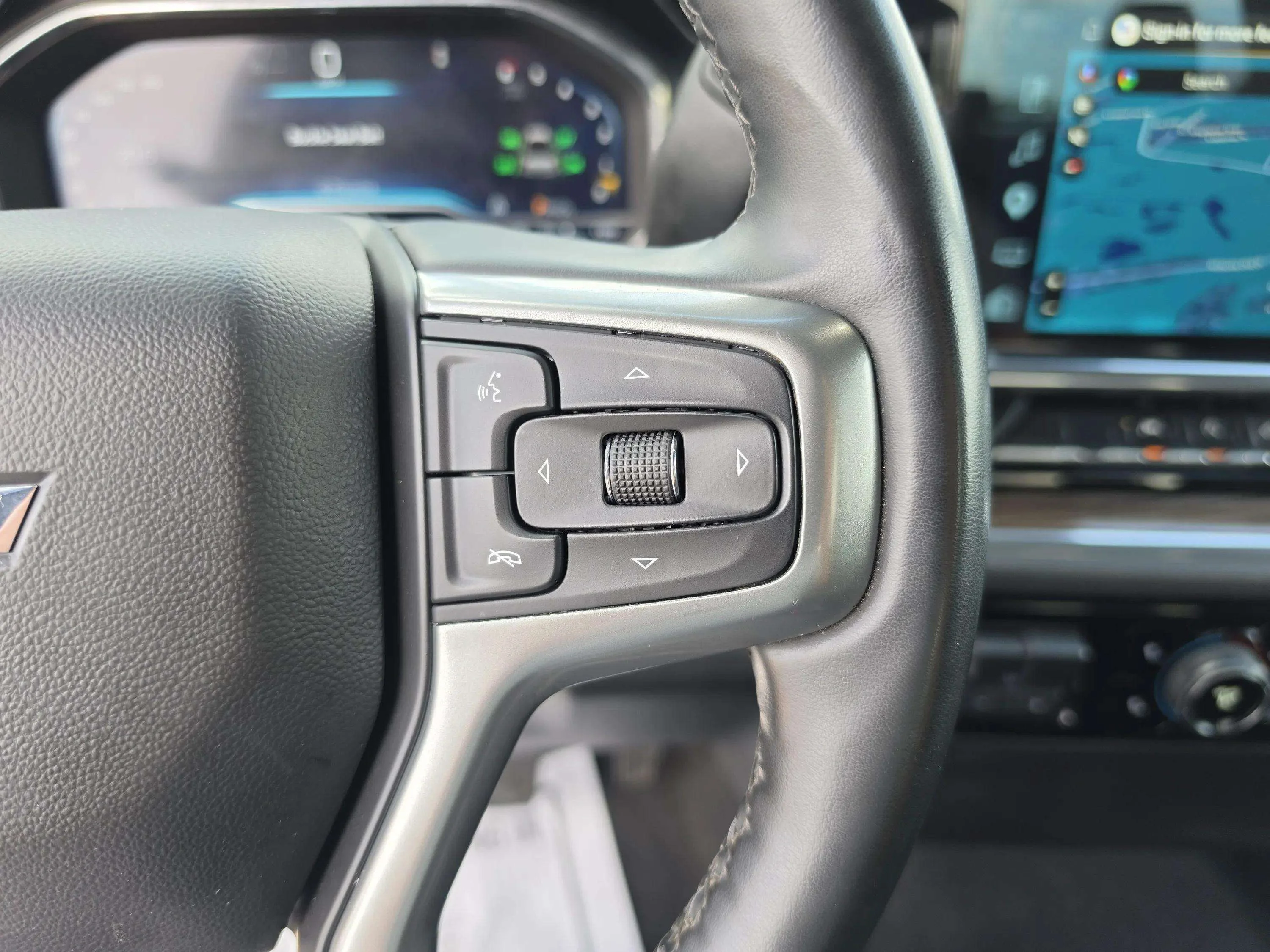 Used 2025 Black Chevrolet LT image 35