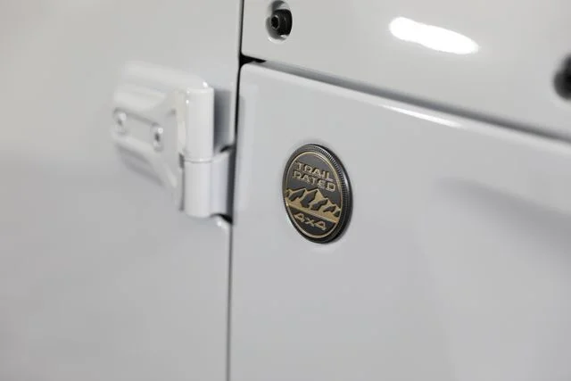 New 2026 Bright White Clearcoat Jeep 85th Anniversary Edition image 34