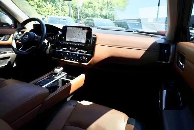 Used 2023 Gray Nissan Platinum image 40