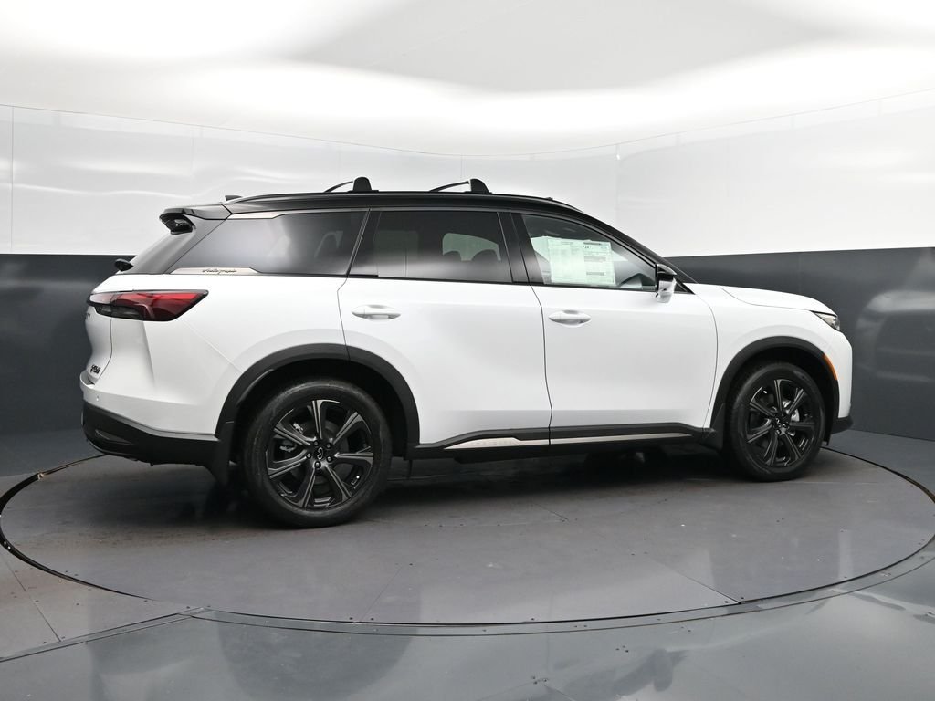 New 2027 2T RAD WHT INFINITI Autograph AWD image 8