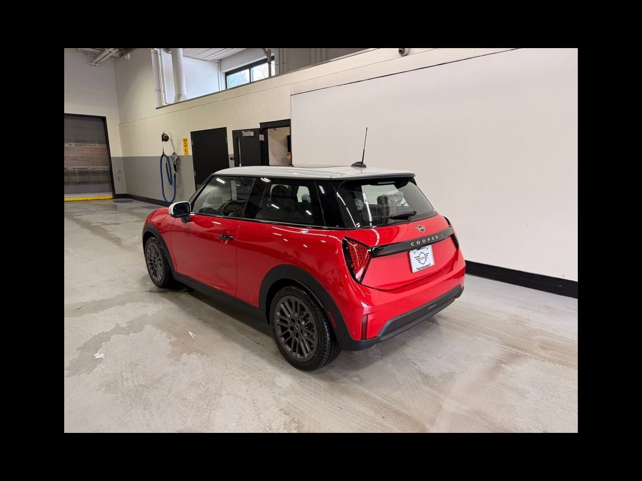 New 2026 Chili Red II MINI ICONIC image 3