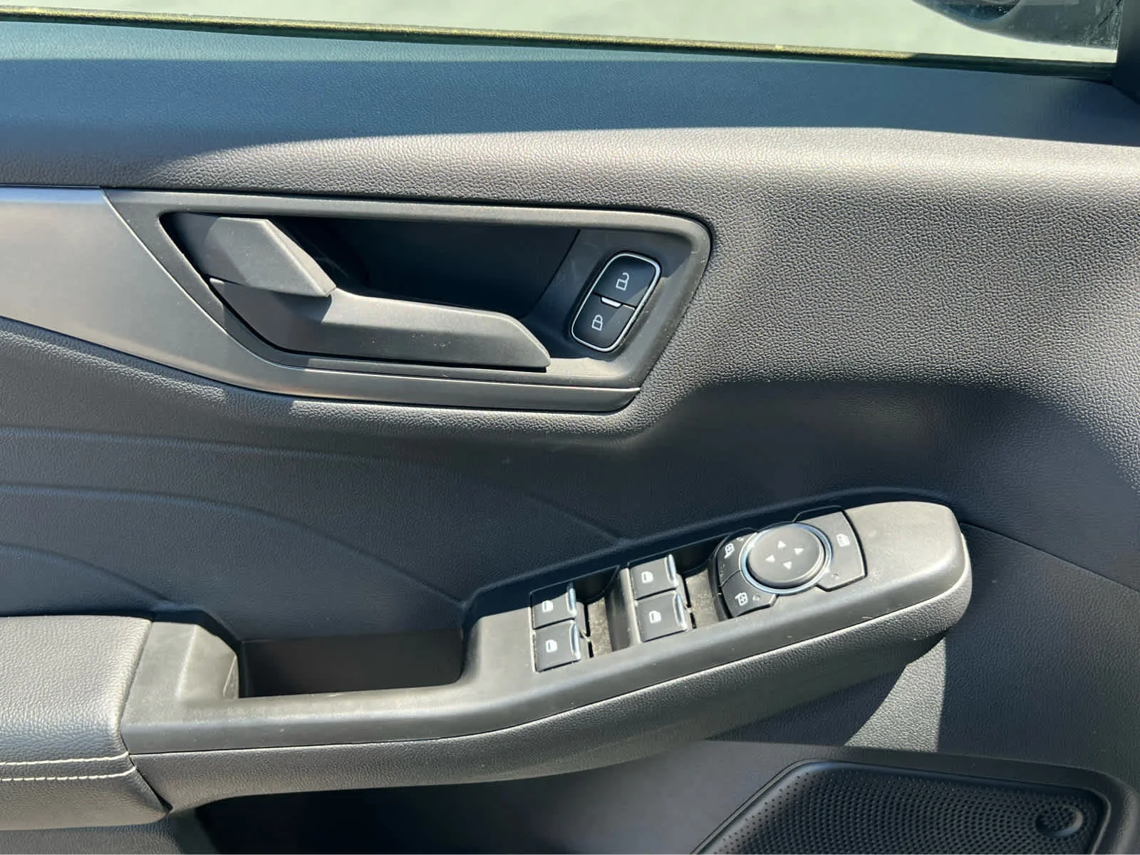 Certified Used 2024 Iconic Silver Metallic Ford Active image 30
