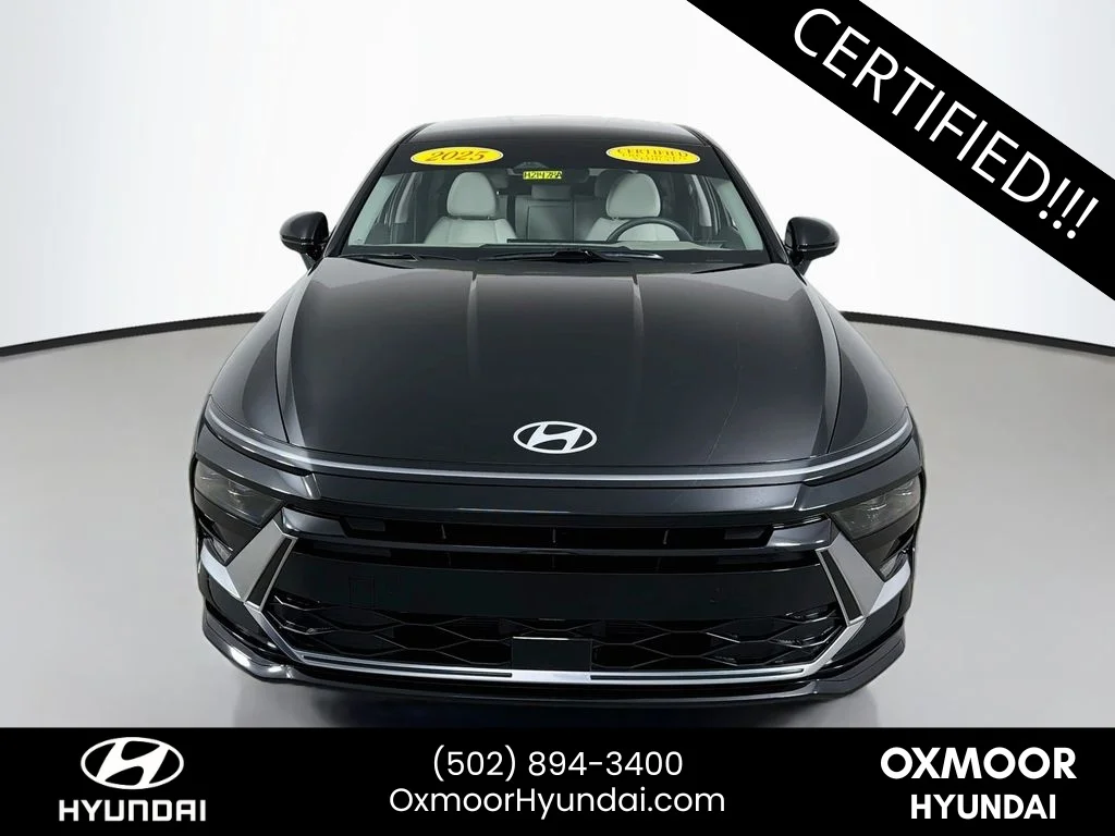 Used 2025 Abyss Black Hyundai SEL image 2