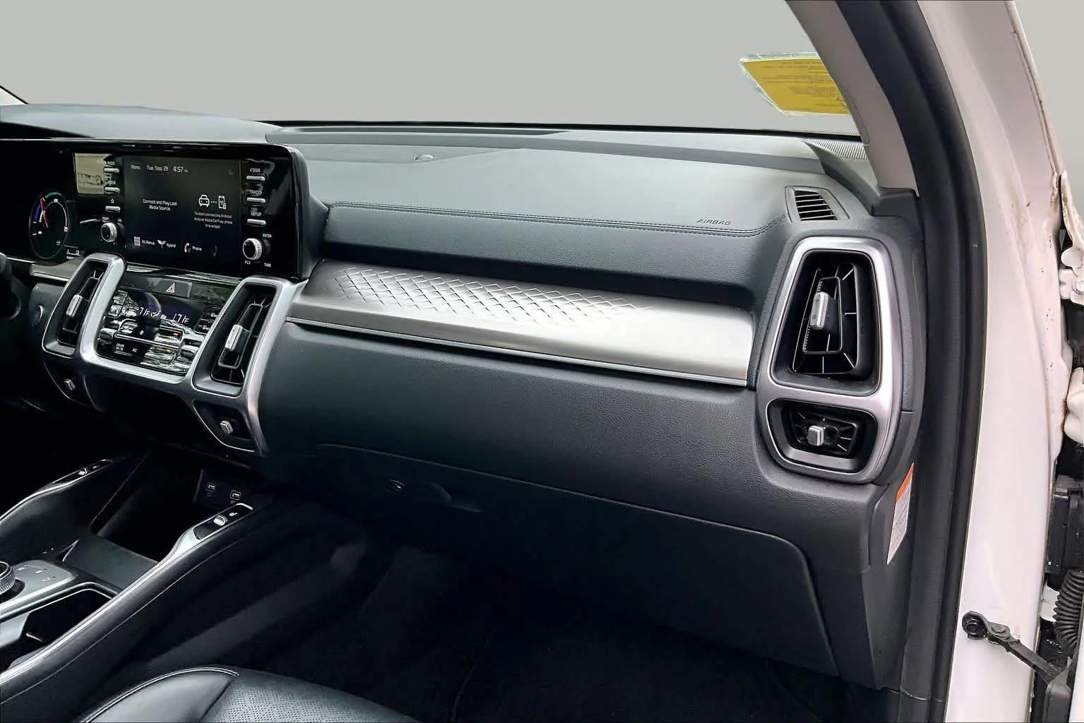 Used 2021 Snow White Pearl Kia EX image 18