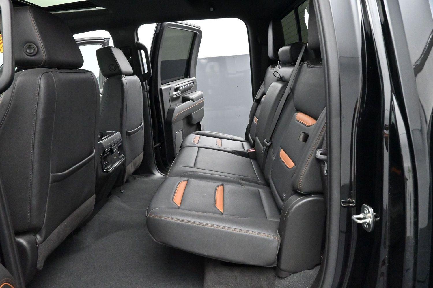 Used 2024 Onyx Black GMC AT4 image 29