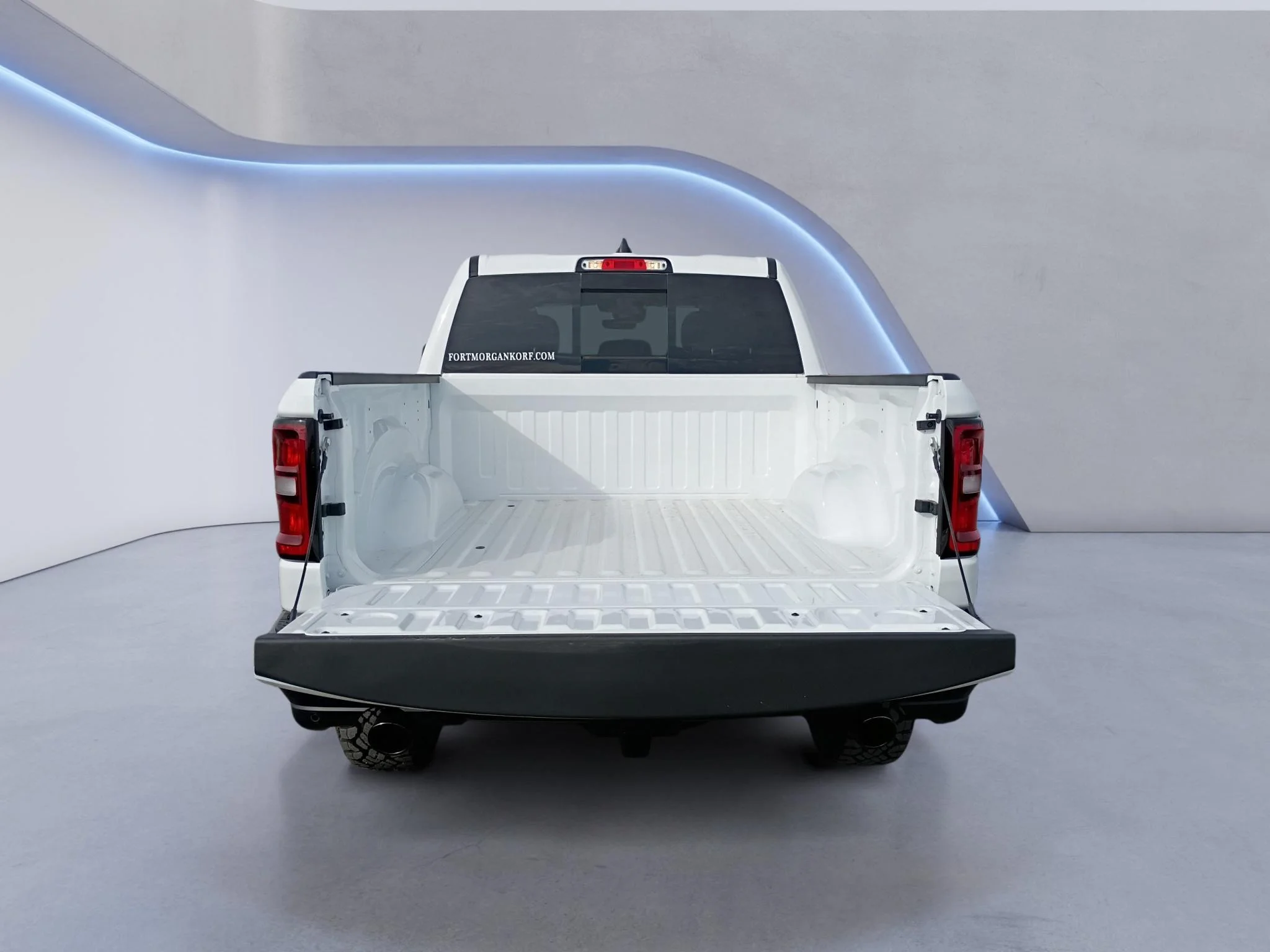 New 2027 Bright White Clear-Coat Exterior Paint RAM Warlock image 5