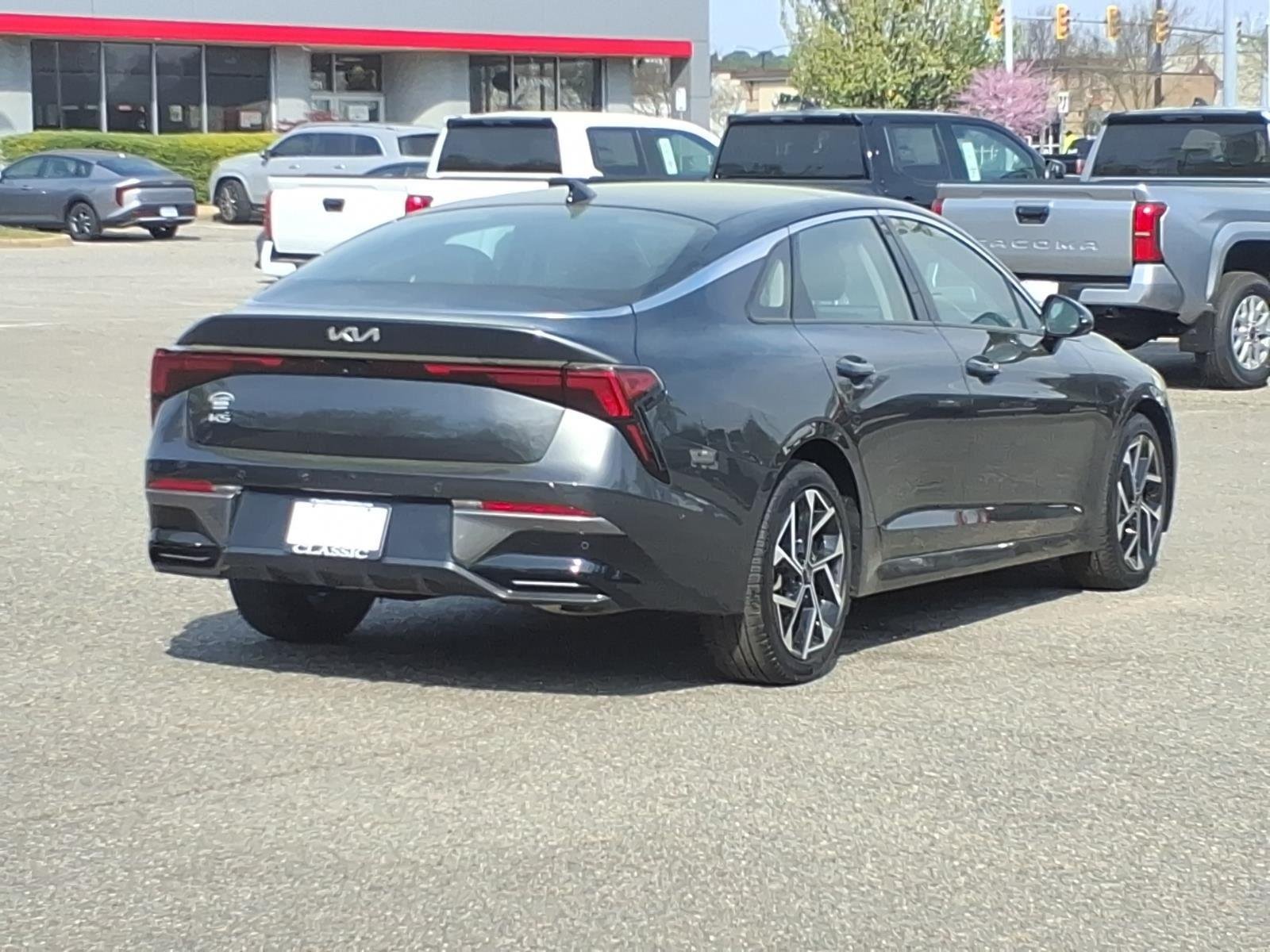 Used 2025 Interstellar Gray Kia EX image 10