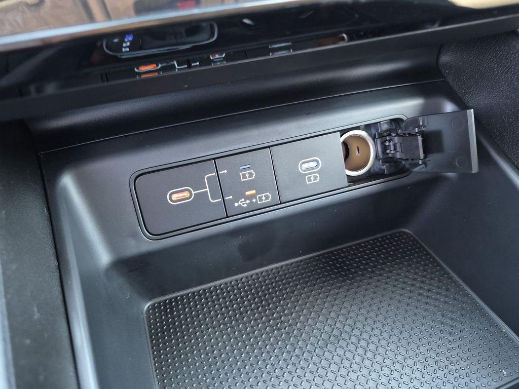 New 2026 Black Hyundai SEL Plus FWD image 25