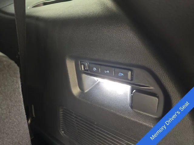 New 2026 Star White Metallic Tri-Coat Ford Tremor® image 22