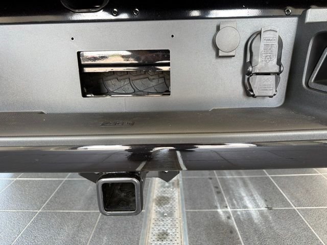 New 2026 Agate Black Metallic Ford XLT image 11