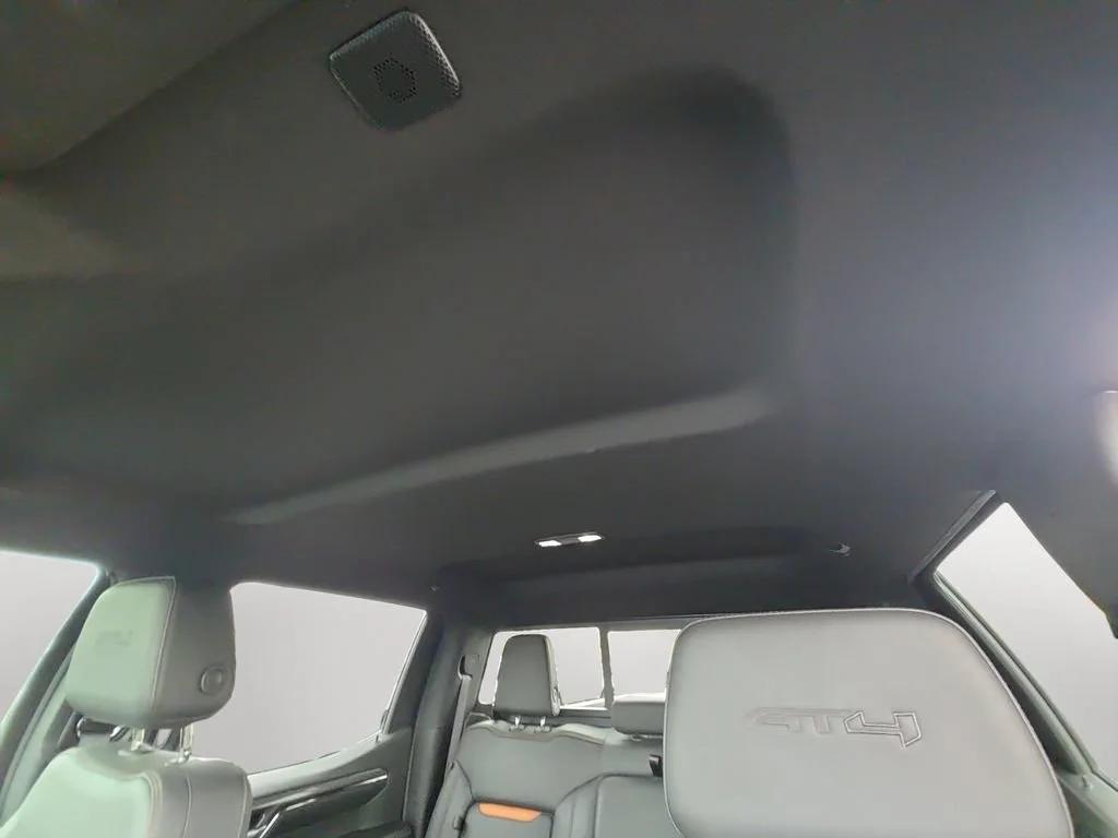 Certified Used 2022 QUICKSILVER METALLIC GMC AT4 image 12