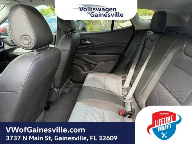 Used 2025 Crimson Metallic Chevrolet LT image 11