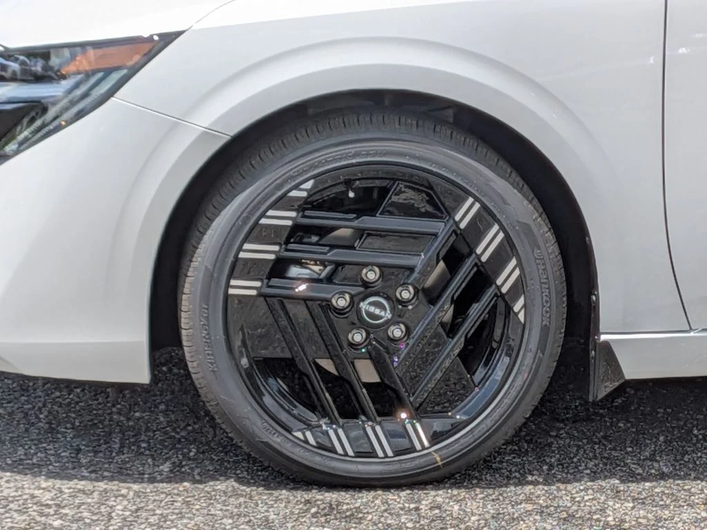 New 2026 White Nissan SR image 13