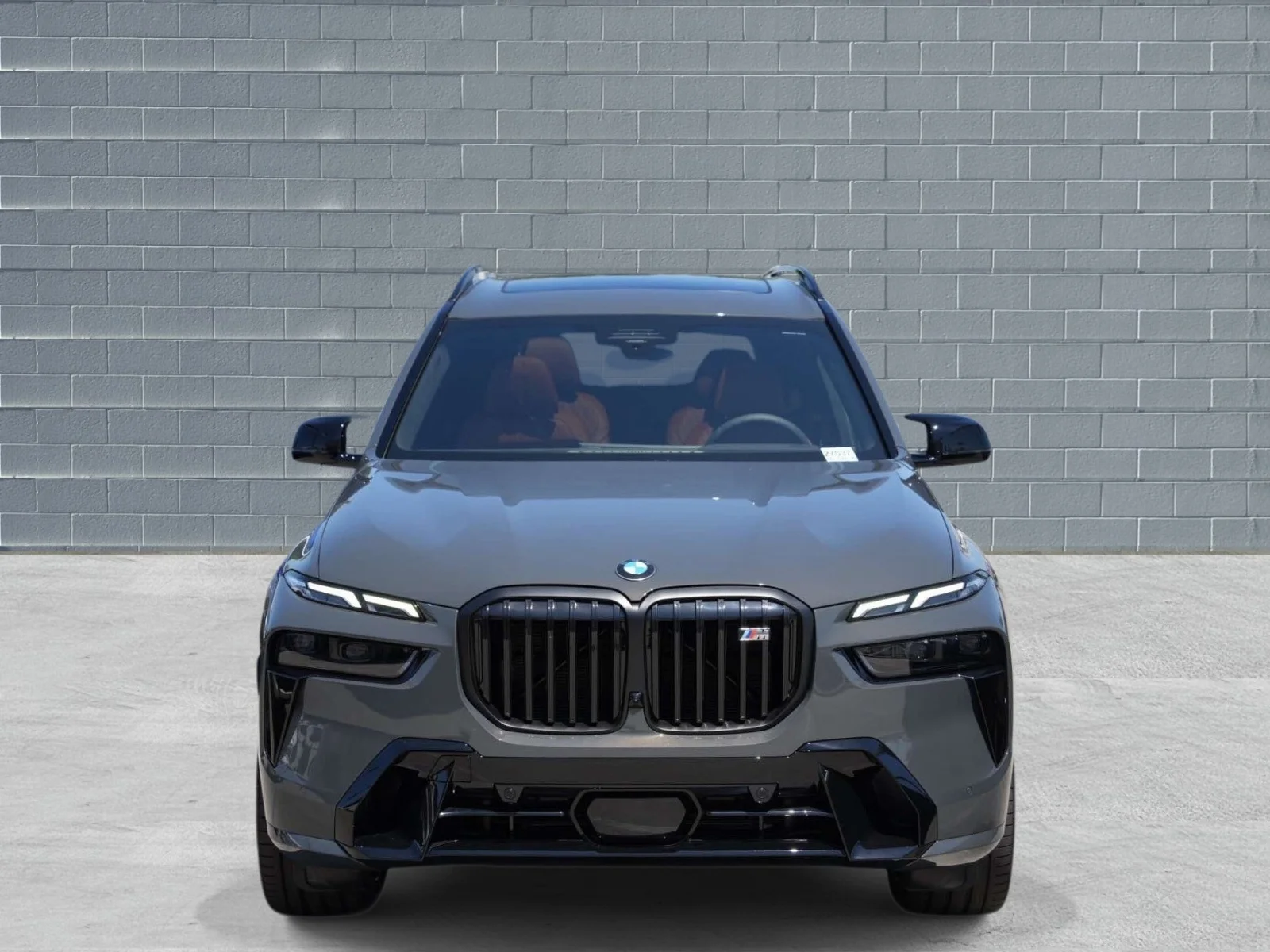 New 2027 Dravit Grey Metallic BMW M60i image 2